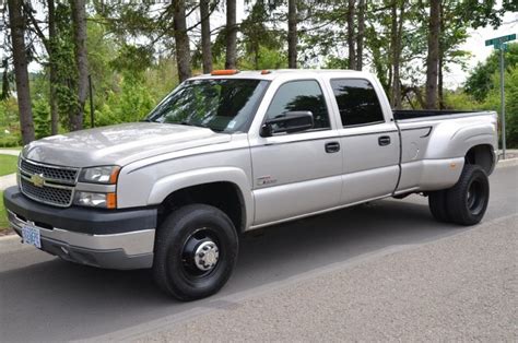 2005 Chevrolet Silverado 3500 - Information and photos - MOMENTcar