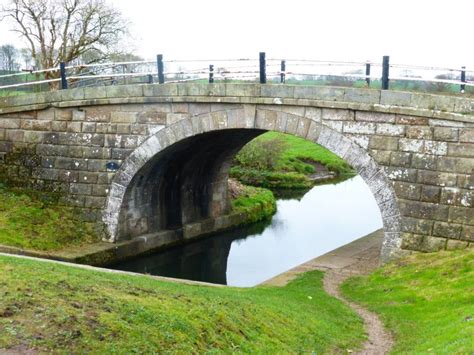 The Lancaster Canal runs from Preston in the south to Kendal in the ...