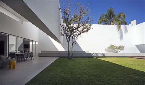 Casa con patio | Arquine