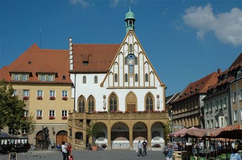 Amberg_Marktplatz-Rathaus | Amberg, Cities in germany, Places to go