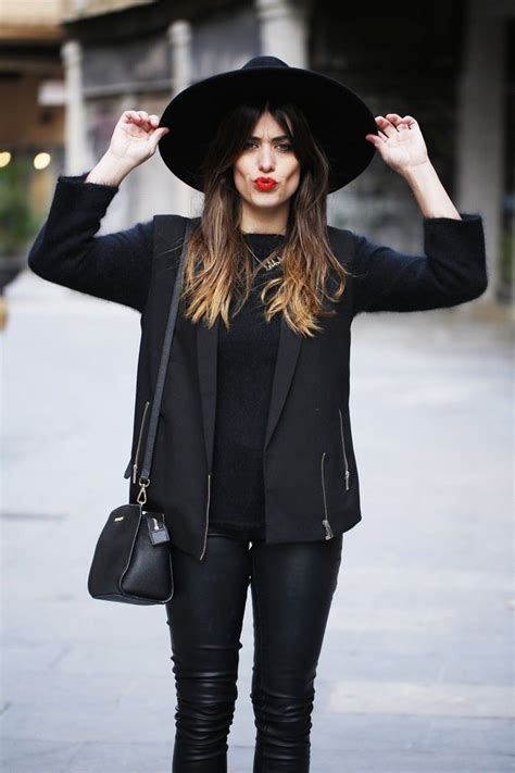 Dulceida: BLACK WITH TOUCH OF RED # AmigoInvisibleEnvy | Moda, Outfits, Moda estilo