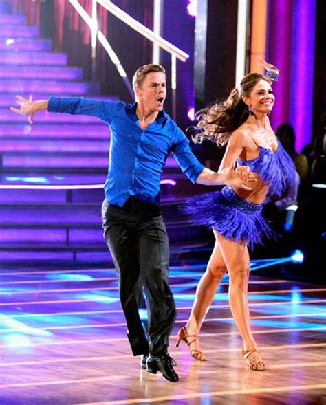 MARIA MENOUNOS Performing at Dancing With The Stars – HawtCelebs