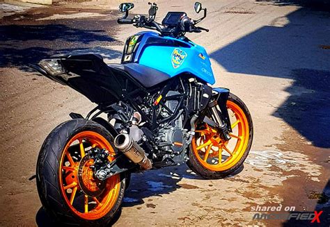 2017 KTM Duke 390 Custom Blue Wrap (modified) –first one we’ve seen – ModifiedX