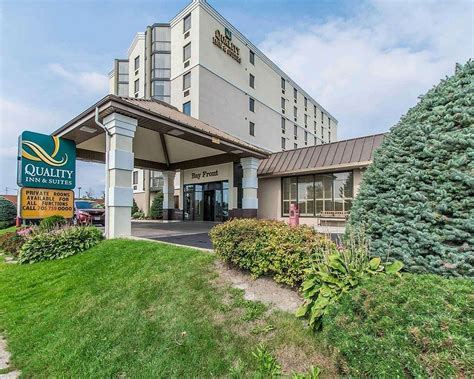 QUALITY INN & SUITES BAY FRONT $63 ($̶1̶1̶1̶) - Prices & Hotel Reviews - Sault Ste. Marie ...