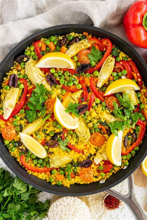 Spanish Vegetarian Paella (Ready in 30 minutes!)