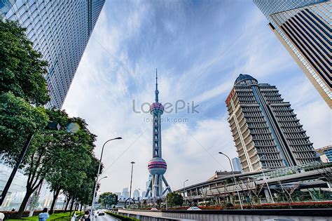 Shanghai Lujiazui Financial Center Picture And HD Photos | Free ...