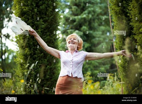 Granny hands hi-res stock photography and images - Alamy
