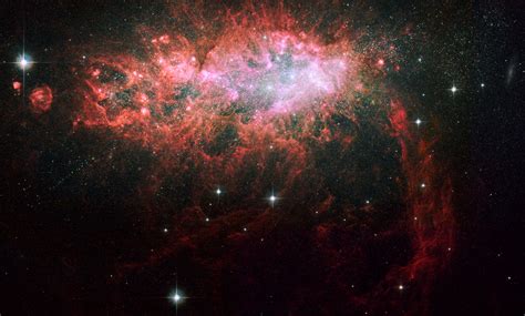 File:Starburst in a Dwarf Irregular Galaxy.jpg - Wikipedia