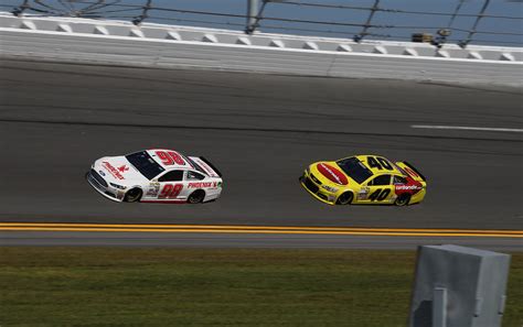 Daytona 500 Qualifying 273 – RacingJunk News