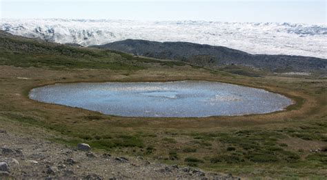 File:Kettle-glacial-lake-form-isunngua-greenland.jpg - Wikimedia Commons