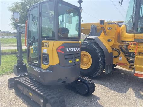 Compact Excavators - Construction equipment - Volvo CE Americas Used Equipment