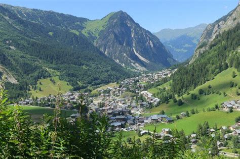 6 spectacular must-visit towns in the French Alps