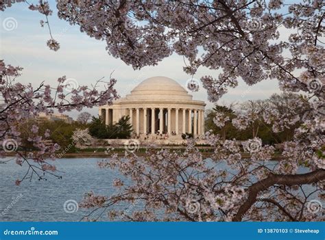 Jefferson Memorial Behind Cherry Blossom Stock Image - Image of ...