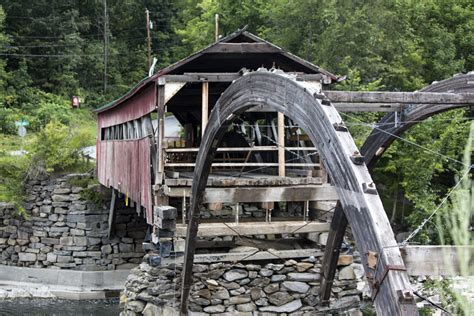 Quechee, Gorge Covered Bridge, Vermont, VT, Travel Photography. USA, Estados Unidos, America ...