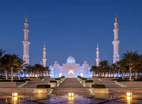 Sheikh Zayed bin Sultan Al Nahyan Grand Mosque at twilight #19440111