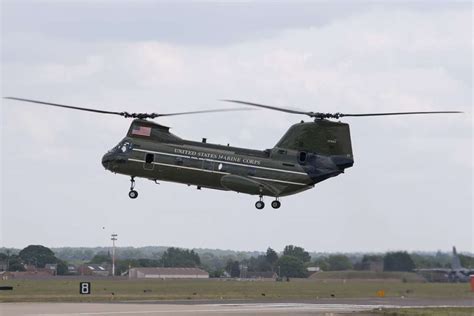 HMX-1 Presidential Helicopters at RAF Mildenhall - AeroResource