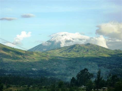 Riobamba, Chimborazo Volcano - Ecuador Ecuador, Mount Rainier ...