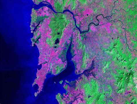 World Cities Satellite Images - Landsat by Geology.com