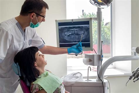 Dentist’s Guide to Selecting Dental Intraoral Camera for Practice