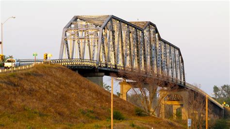 Macgellan: US Hwy 30: Missouri River Bridge