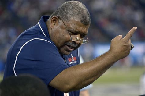 Romeo Crennel getting a three-year deal to be Texans defensive ...