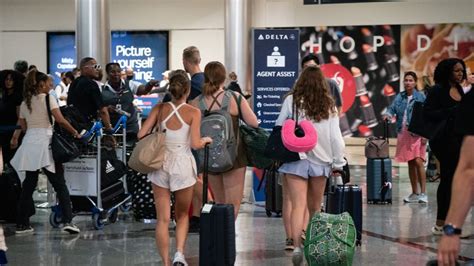 Hartsfield-Jackson retains top spot at busiest airport in the world ...