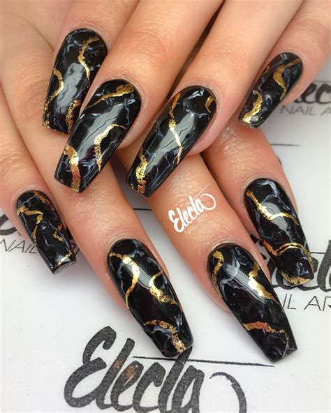 I ️ to do marble nails! | Gold nails, Marble acrylic nails, Gel nails