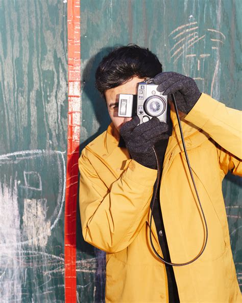 Do Influencers Have Photographers? – SocialStar