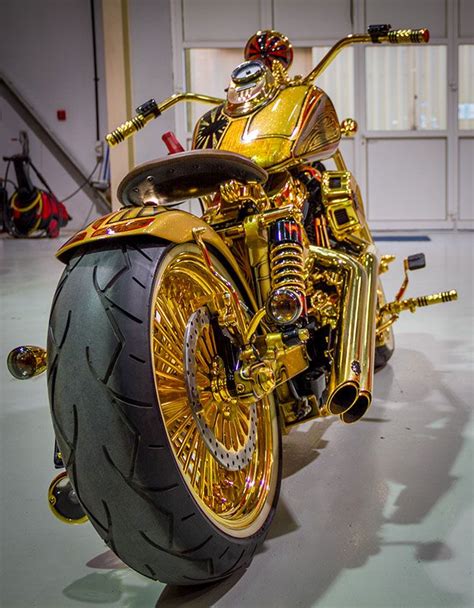 Golden Bike » 2010 Harley-Davidson Custom by Lycan - Bikers Cafe | Classic harley davidson ...