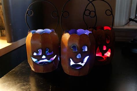 Easy DIY Color-Changing Halloween LED Decoration Lights - Pumpkin ...