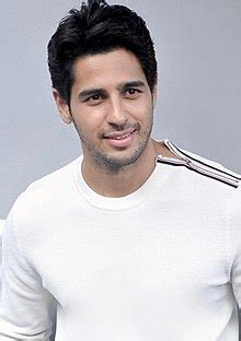 Sidharth Malhotra - Wikipedia