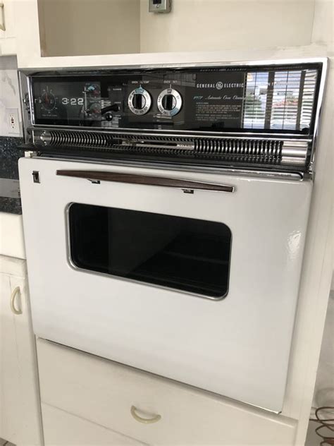 Vintage GE P7 Wall Oven - $250 for Sale in Phoenix, AZ - OfferUp