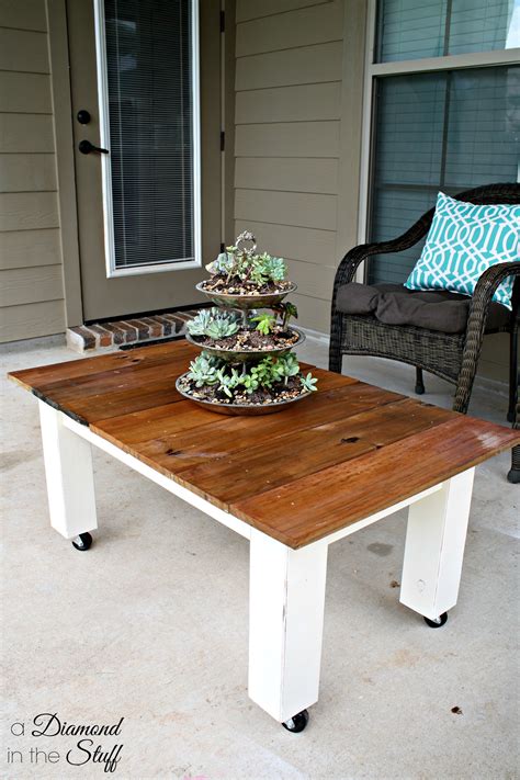 DIY Outdoor Coffee Table