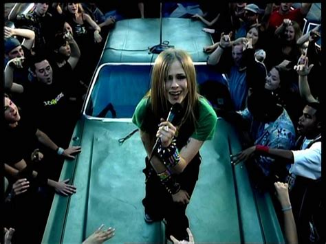 Avril Lavigne-'Sk8er Boi' MV screencaps [HQ] - Music Image (19783989 ...