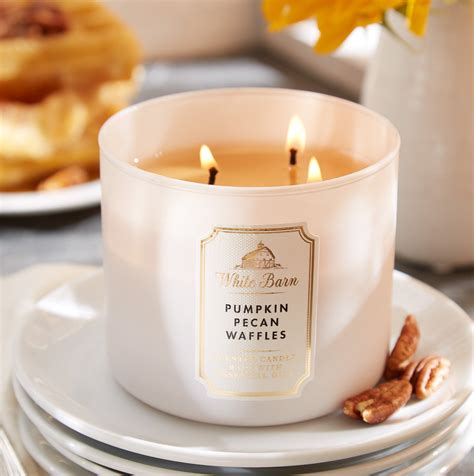 The 10 Best Fall Candles You Need in 2020 | Bath & Body Works