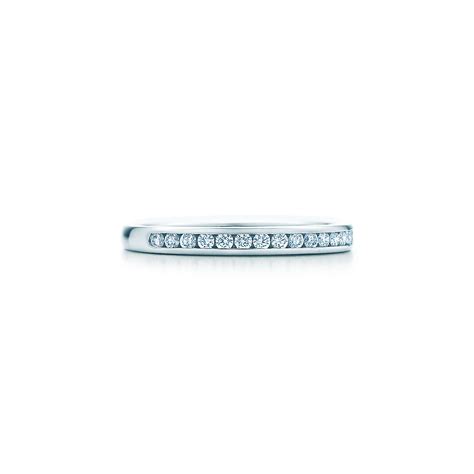 Tiffany® Diamond Wedding Band in platinum, 2 mm wide. | Tiffany & Co.