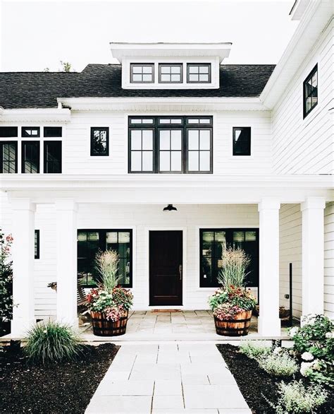 Simple Black And White House Design Exterior - Images For Life