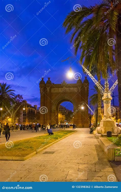 The Arc De Triomf in Barcelona at Night, Catalonia, Spain Editorial Photography - Image of ...