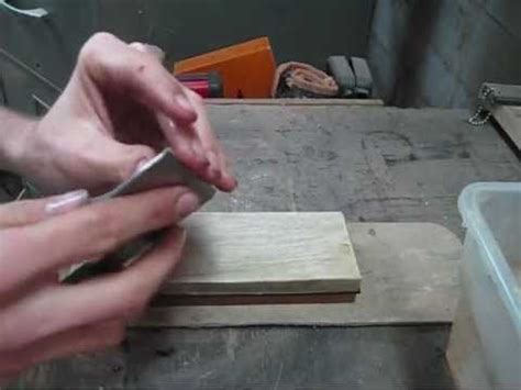 How to sharpen a hand plane very fast. | Woodworking techniques, Woodworking projects, Diy handyman