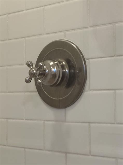 Shower Knob Removal Mystery : r/Plumbing