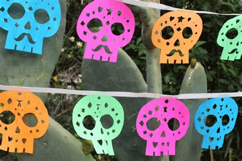 Cómo hacer una guirnalda de calaveras de papel para día de muertos | Crafts, Crafts for kids ...