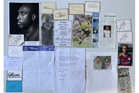 SPORTS AUTOGRAPHS - FOOTBALL STARS PAST AND PRESENT. An excellent ...