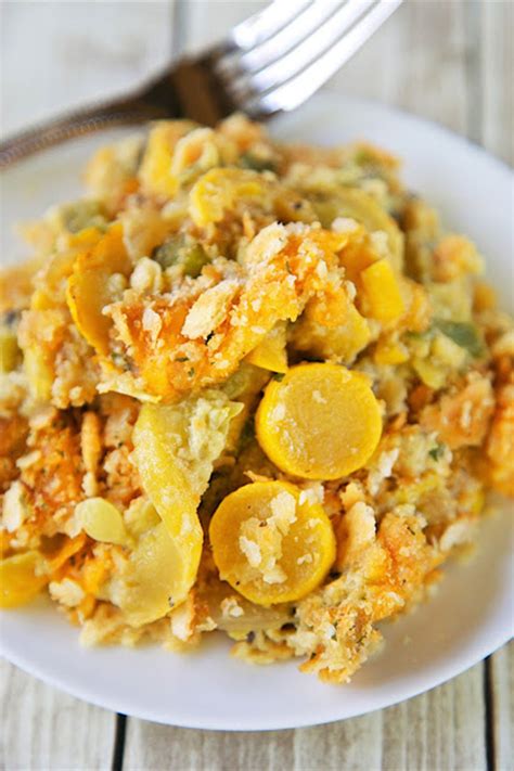 11 Easy Squash Casserole Recipes - Best Casseroles with Yellow, Spaghetti, Southern, and Summer ...