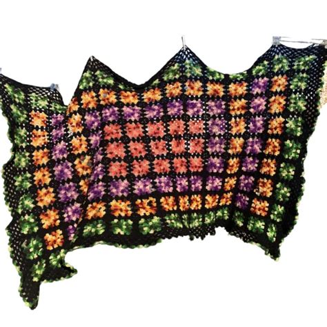 VINTAGE HANDMADE ROSEANNE Granny Square Afghan 68x37 Crochet Throw ...