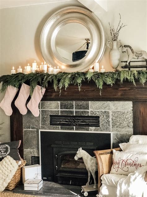 Our Modern Farmhouse Christmas Mantel – Hallstrom Home