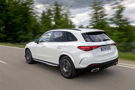 2023 Mercedes-Benz GLC Has Mild-Hybrid Power, S-Class Tech - CNET