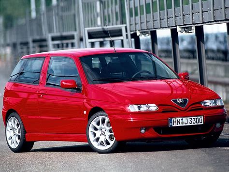 Alfa Romeo 145 technical specifications and fuel economy