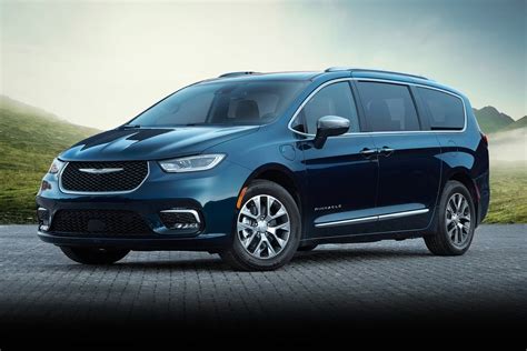 Chrysler Pacifica Hellcat 2022 - NewCarBike