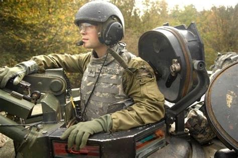 https://www.quora.com/Did-tank-crews-in-WWII-wear-helmets-inside-their-tanks-Ive-noticed-in ...