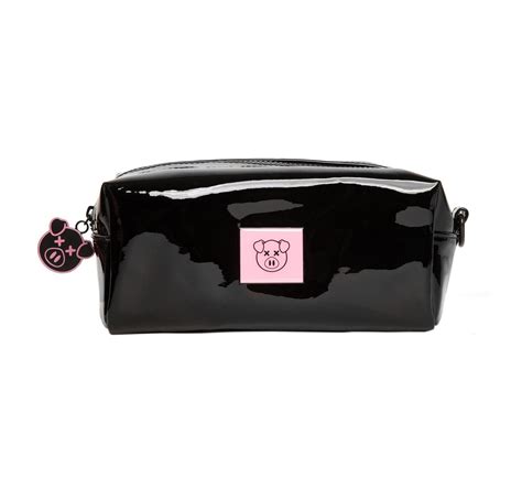 Shane dawson accessory bag in 2020 | Bag accessories, Black makeup bag, Accessories
